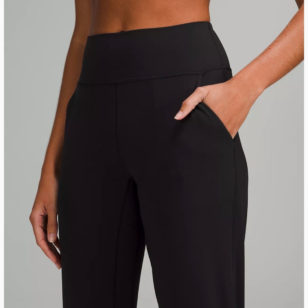 Lululemon Cropped Align Jogger